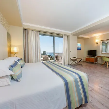 Atrium Platinum &