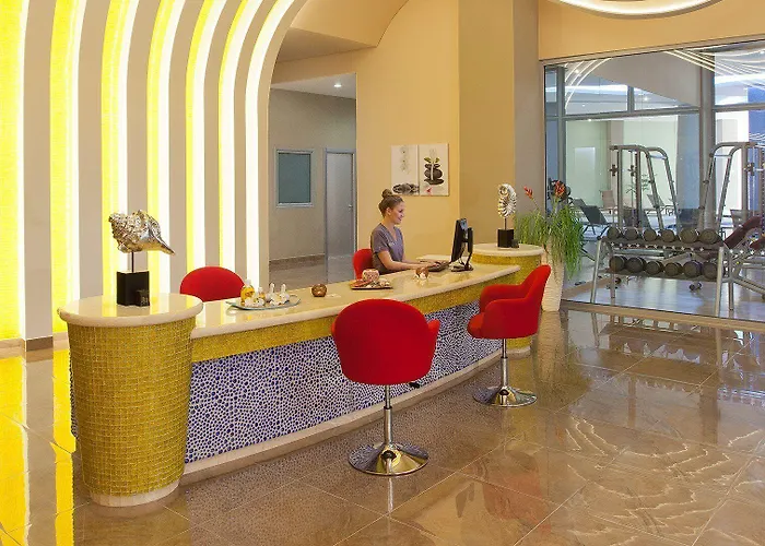 Atrium Platinum & איקסיה