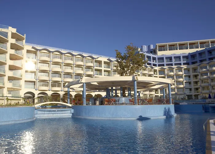 Atrium Platinum & Hotel 5*