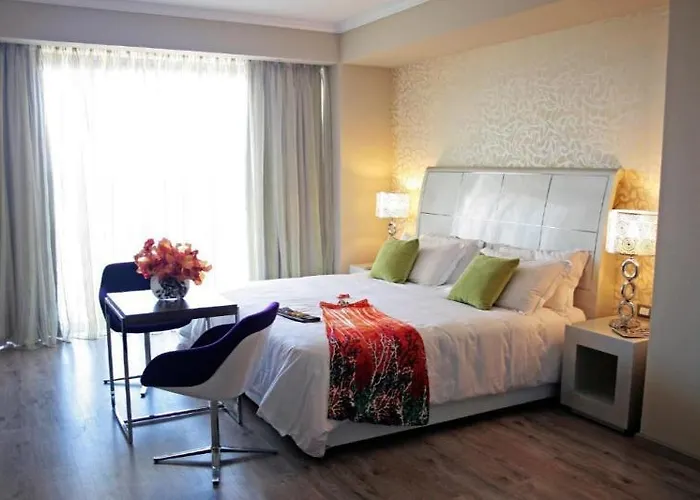 Atrium Platinum & Ixia (Rhodes)